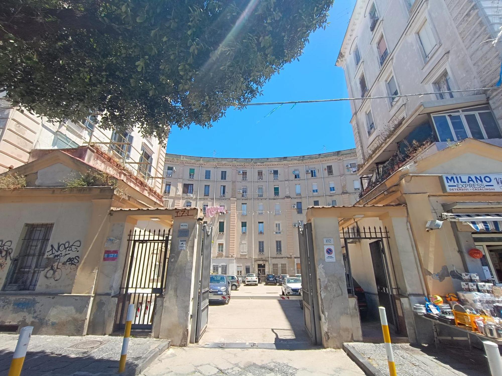 Bnb Etnuvio, Double Rooms In Napoli Ngoại thất bức ảnh